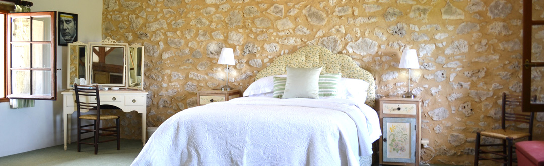 Bergerac farmhouse rental Master bedroom